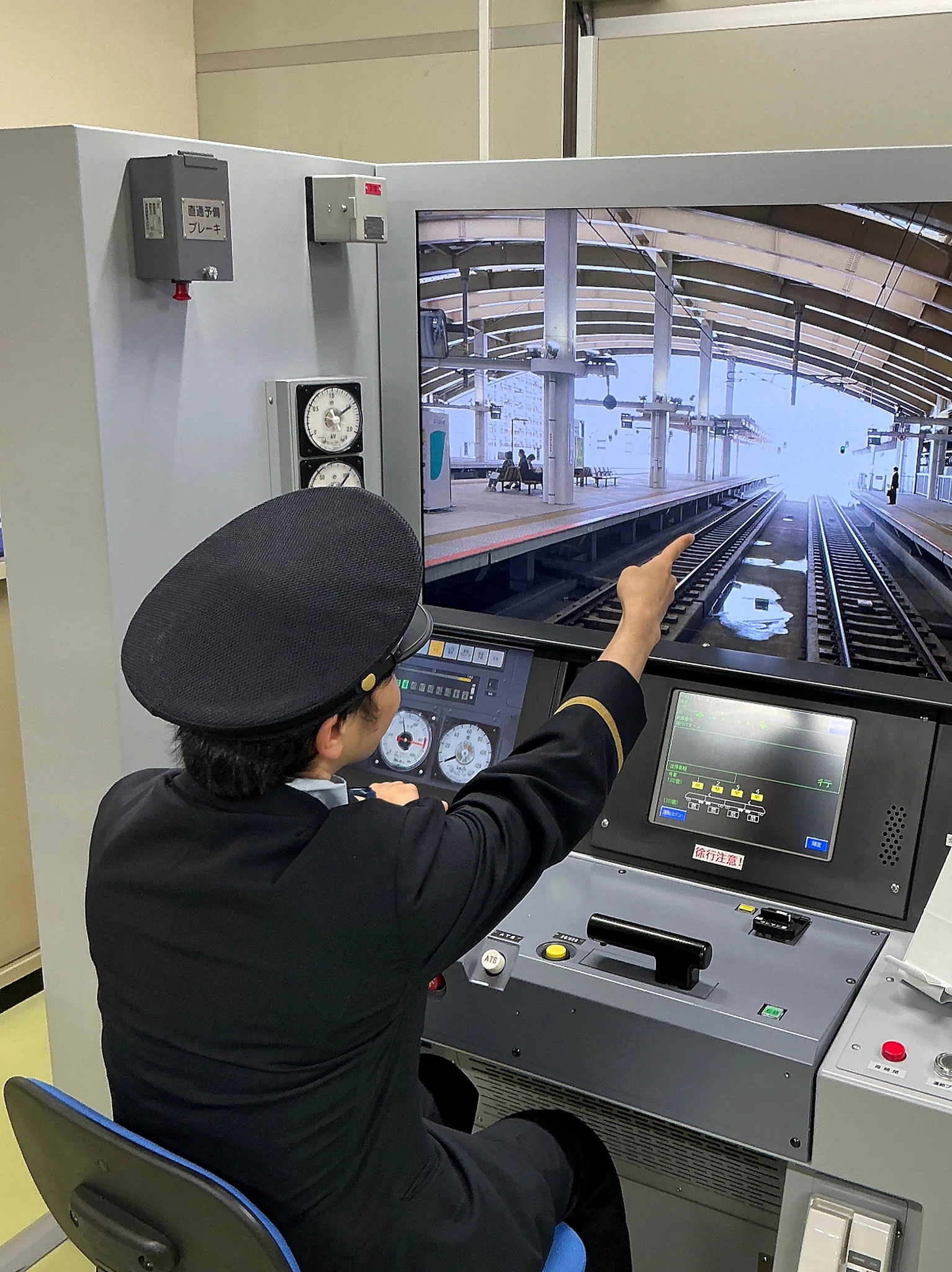 車内　旅客専務車掌　表示 JR東日本 新潟・庄内エリア【公式】 on X: 