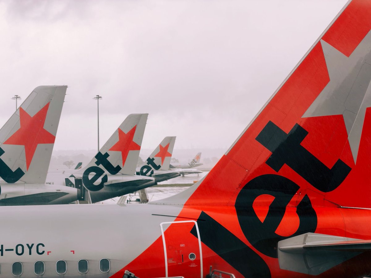 BeijingTimes_'s tweet photo. Jetstar to Charge Up to $52 for Overhead Baggage in Carry-On Overhaul https://t.co/xg1OMuqPDt https://t.co/RXo7kyBzYl