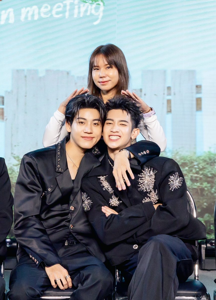 sweetbeam_'s tweet photo. จุ่มแก้มมม แอลม่อนโปรเกรสน่ารักมั่กเลย 🥹

#WhenOrangesFall https://t.co/B4NVYZlf0K