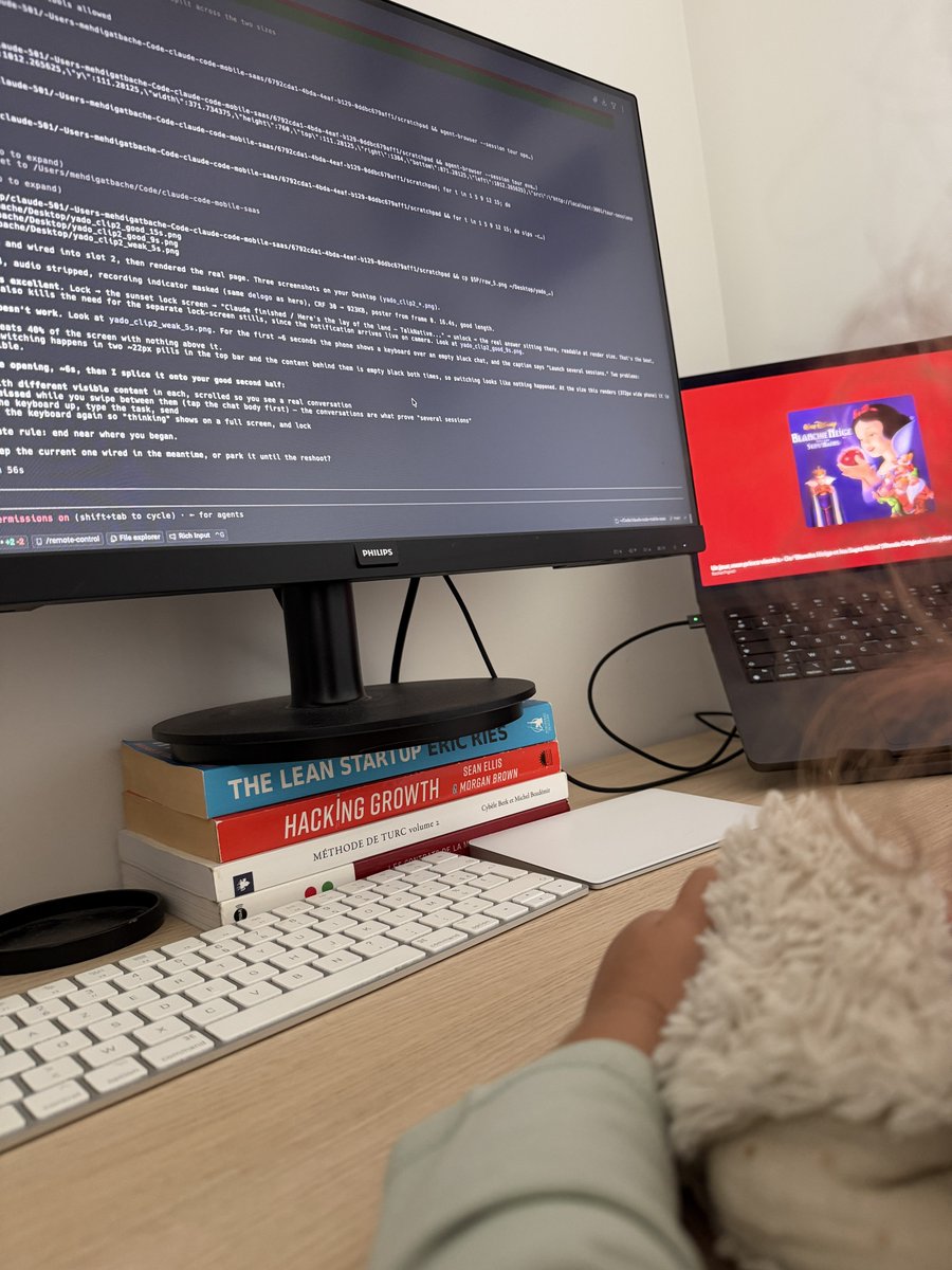 MehdiGatbache's tweet photo. I make apps and DJ at the same time how cool does that make me https://t.co/5tgORKogXu