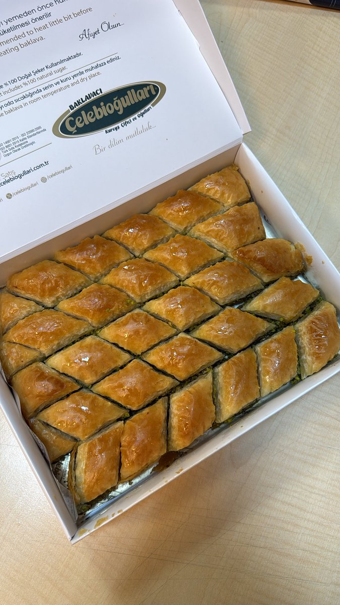 kubiiraa's tweet photo. “Öğrenci affı çıkmış”dediler kutlayalım dedik 🥹😋 https://t.co/c3DoqojoAc