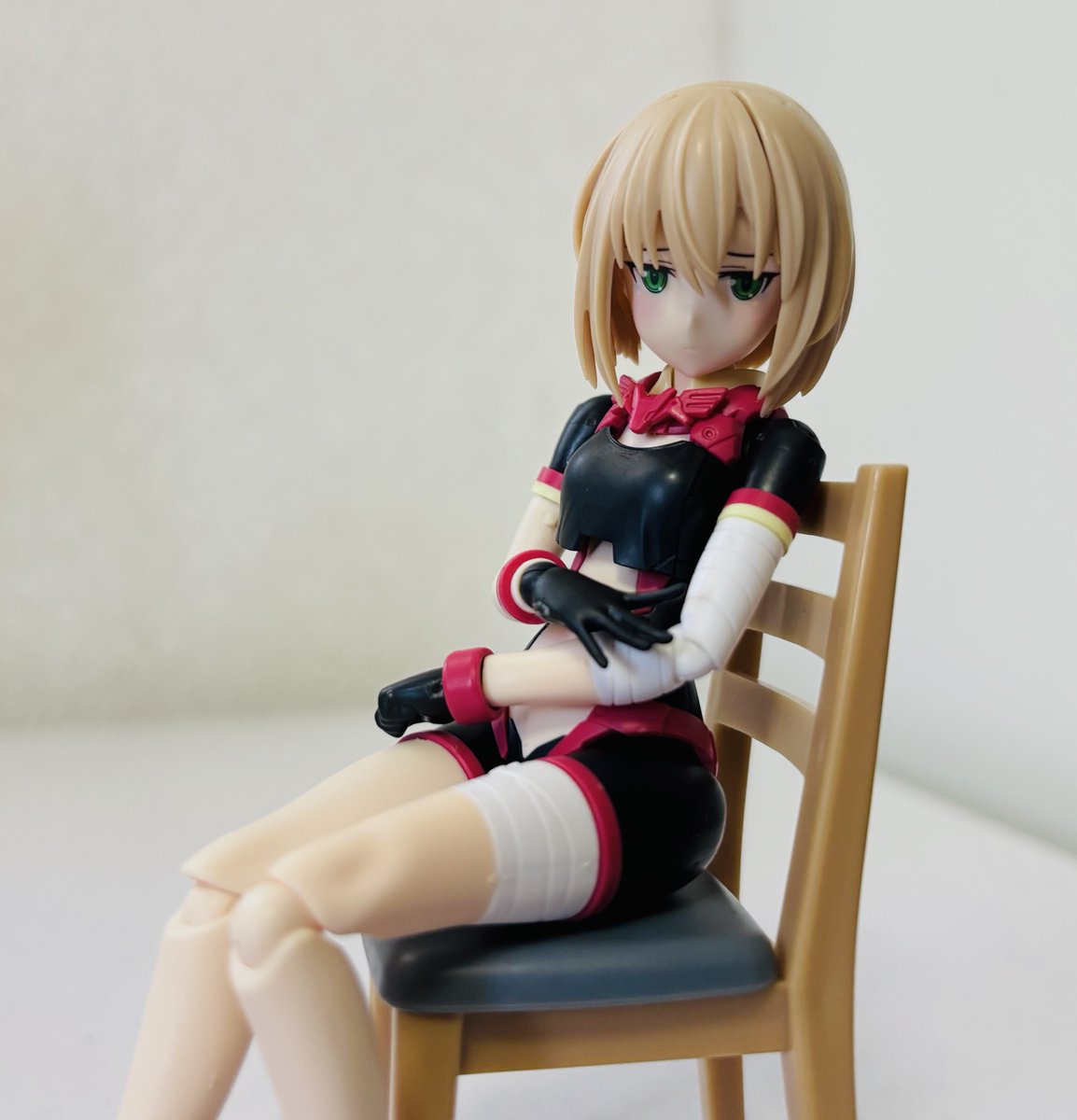 その他 30M その他 30M これくらいのケガ、大したことないもん… #30MS