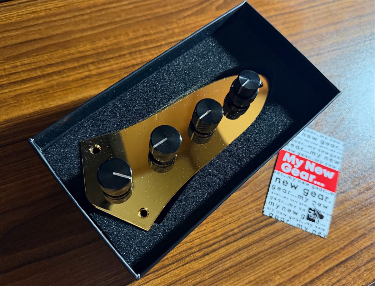 nozomi__bass's tweet photo. まいにゅーぎあ！
Sadowsky Onboard Bass Preamp BP4K
Geek IN Boxさんに相談してゴールドのプレートに変更してもらいました！ありがとうございました！！
めちゃくちゃかっこいい！！！

 #gibmng
 #geekinbox https://t.co/AZXqqr71Kj