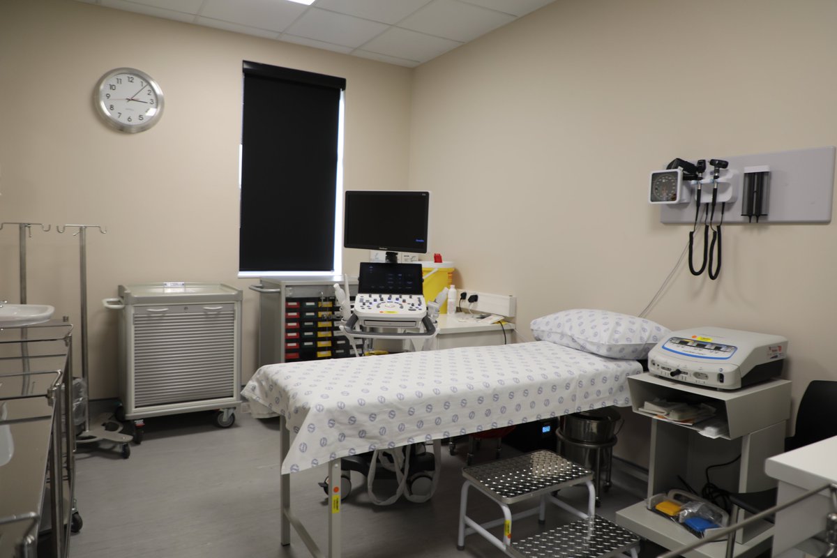 MireilleWenger's tweet photo. 🏥 Paarl Hospital's Outpatient Department has officially reopened just six months after a devastating fire

The R67 million restoration project was completed in half the expected time, but most importantly, patient care never stopped. 

Read more: https://t.co/0ThsE6kEyA https://t.co/dhDtQRlrBx