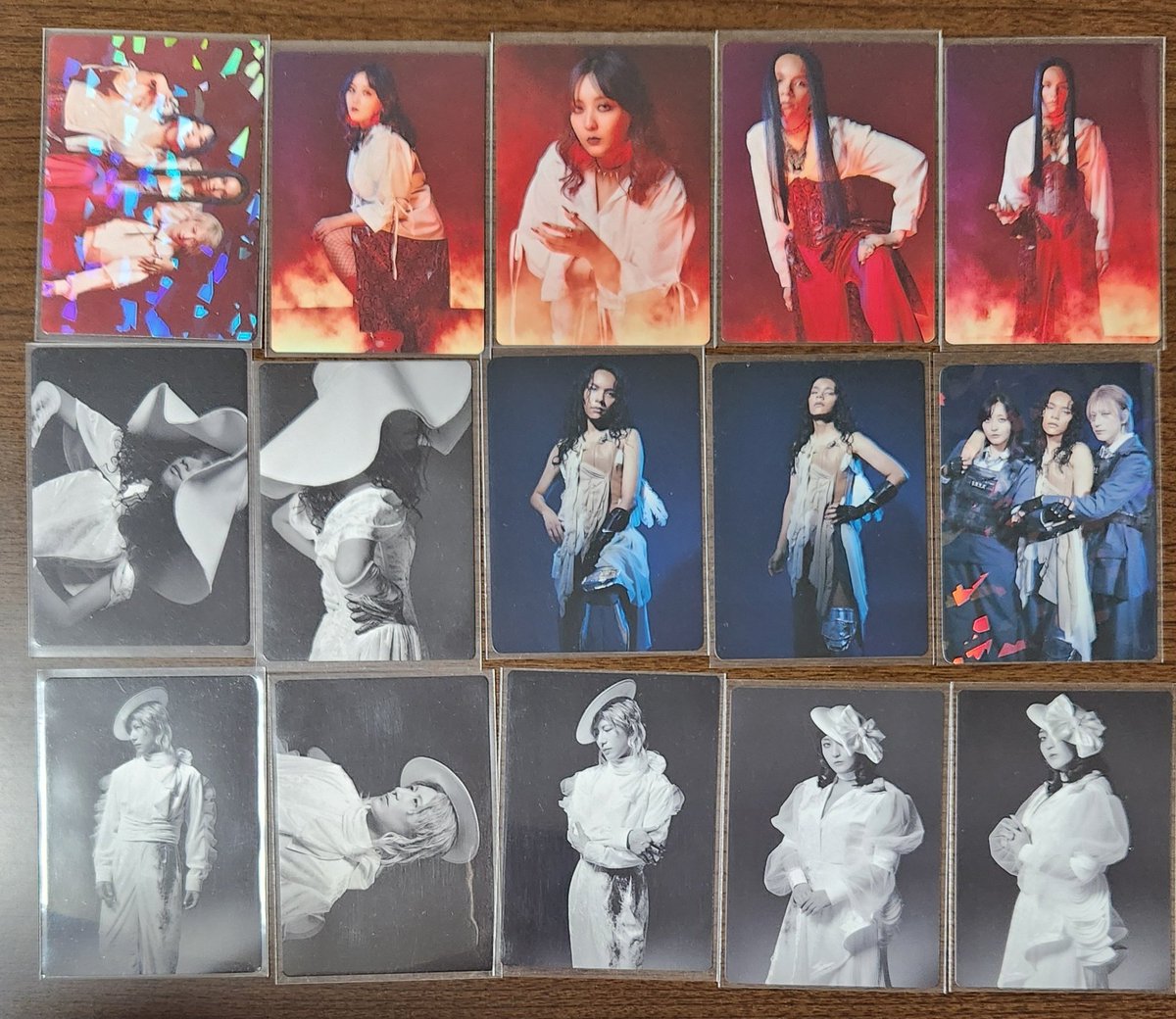cuj_88's tweet photo. 女王蜂 蜂戯王  交換希望

【求】
# 2 QBホラーショー/アヴひば
図鑑衣装 01 アヴちゃん

【提供】画像1～3
画像3は定価お譲り可能

8/8現地でのお取引希望
よろしくお願いします。 https://t.co/6WpPivn0Qz