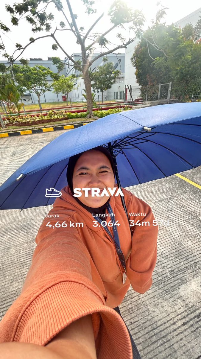 aidaazrrr's tweet photo. Dori day15 donnn 🫠hai sahabat @F_OllaJKT48 aku sudahh mulai dori lagi setelah kemaren sibuk dengan latihan senam dan ketunda sakit huhuhu tpi dori nya keliling pt karna dapet salad buahh hehehe 😅ini yg dinamakan lari karna tuntutan pekerjaan🫠

#Ollarun
#Ollahraga https://t.co/ZtJwoWHQyg