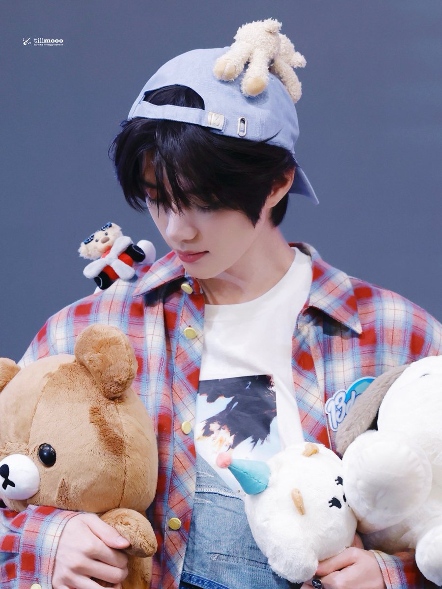 130trbl010313's tweet photo. 260801 

#범규 #투바투 #투모로우바이투게더
#ボムギュ #TXT_BEOMGYU #TXT
#BEOMGYU #TOMORROW_X_TOGETHER https://t.co/IxR0pGXHRm