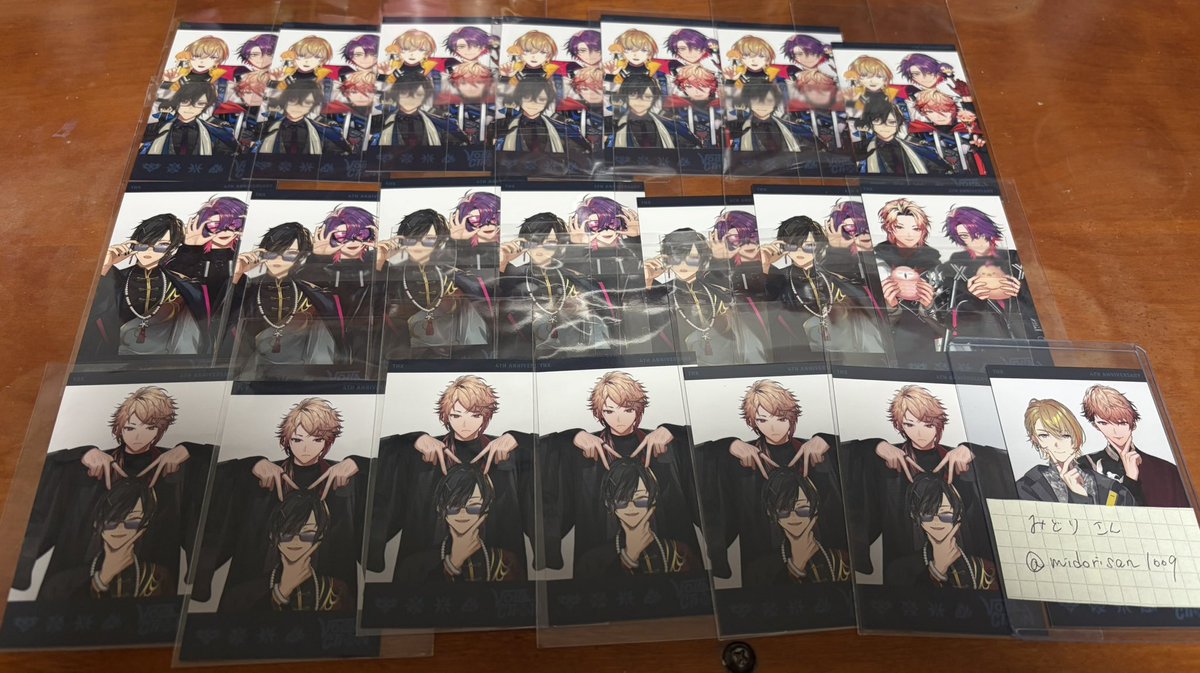 midorisan1009's tweet photo. 【交換募集】
VOLTACTION  4th anniversary チェキ
譲　画像1.2
求　画像3

まとめての方優先
郵送もしくは日程により梅田手渡し可 https://t.co/WcaS3O1AHE