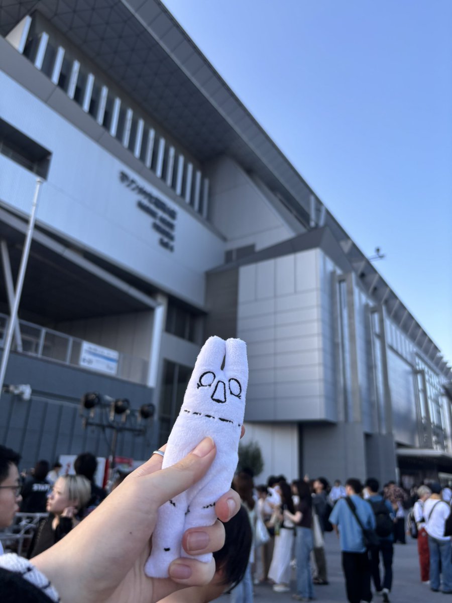 tanetubu's tweet photo. ヨルシカ福岡！ https://t.co/PgYNBrC0C8