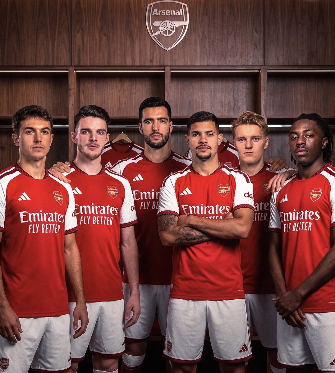 IDGoonerscom's tweet photo. So, urusan per-midfielder-an sudah kelar ya ini? Strong enough, kan? 

Saatnya LW tambahan dan pemain bertahan baru. Satu mega bintang itu kita usahakan summer ini. Semangat my lopee @Arsenal #COYG 

(Pict from @Fai9alAFC) https://t.co/SKYnU2ESmG