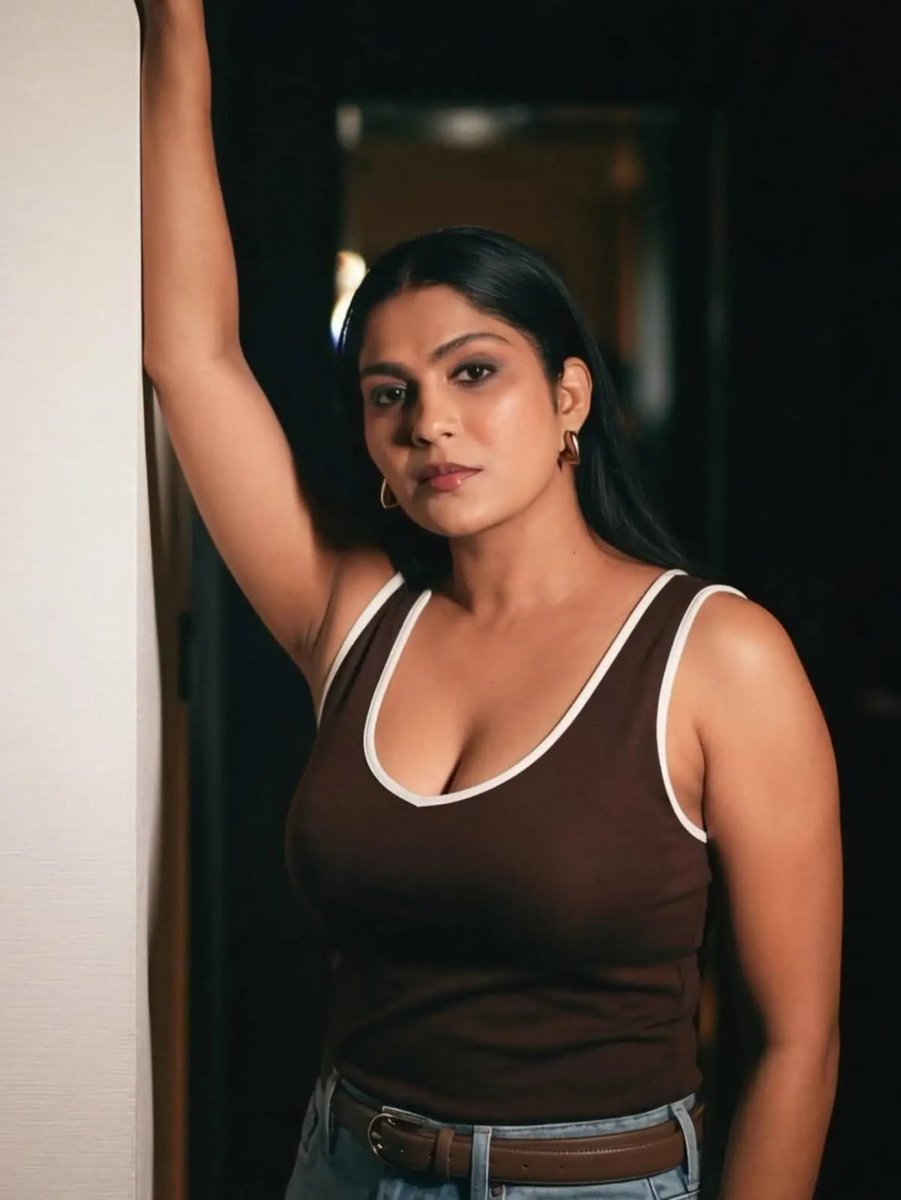 tamilamuthamof's tweet photo. லப்பர் பந்து புகழ் சுவாசிகா ❤️
#Swashika #Swasika #mallu #malluactress #kerala #tamilamutham #trending #trendingnow #trendingpost https://t.co/cIVt3IboTf