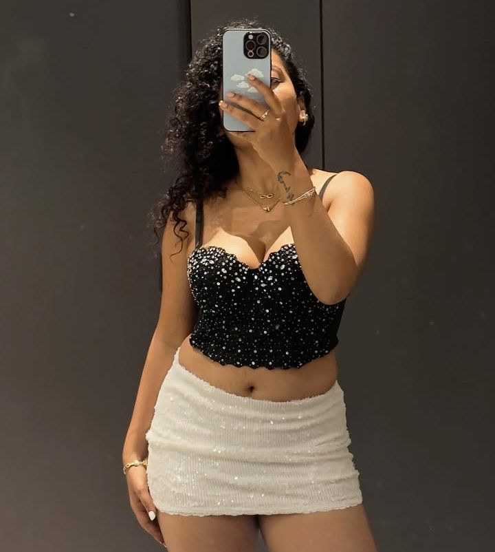 secret2share's tweet photo. Me: mama ni chelli yenti mama intha sexy ga undi asalu
Frnd: avunu mama nake intlo madda agatam ledu dani chustunte roju
Me: ayte kalisi try cheddam mama dorikite lanjani kalisi dengochu
F: sare mama nuv try chey dorikite gattiga dengu lanjani
M: mari nuv? https://t.co/7UP09N7cDU