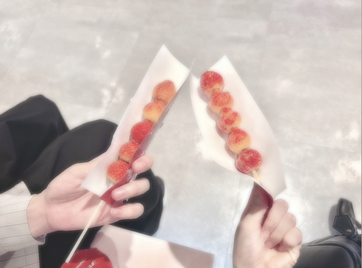 Sora_masshiro's tweet photo. 渋谷案内(❓)してきた.ᐟ.ᐟ
ファミマにスマホ忘れてバカ笑った
また来てね〜🥳今度は完璧に案内します https://t.co/rPUf8rveXv