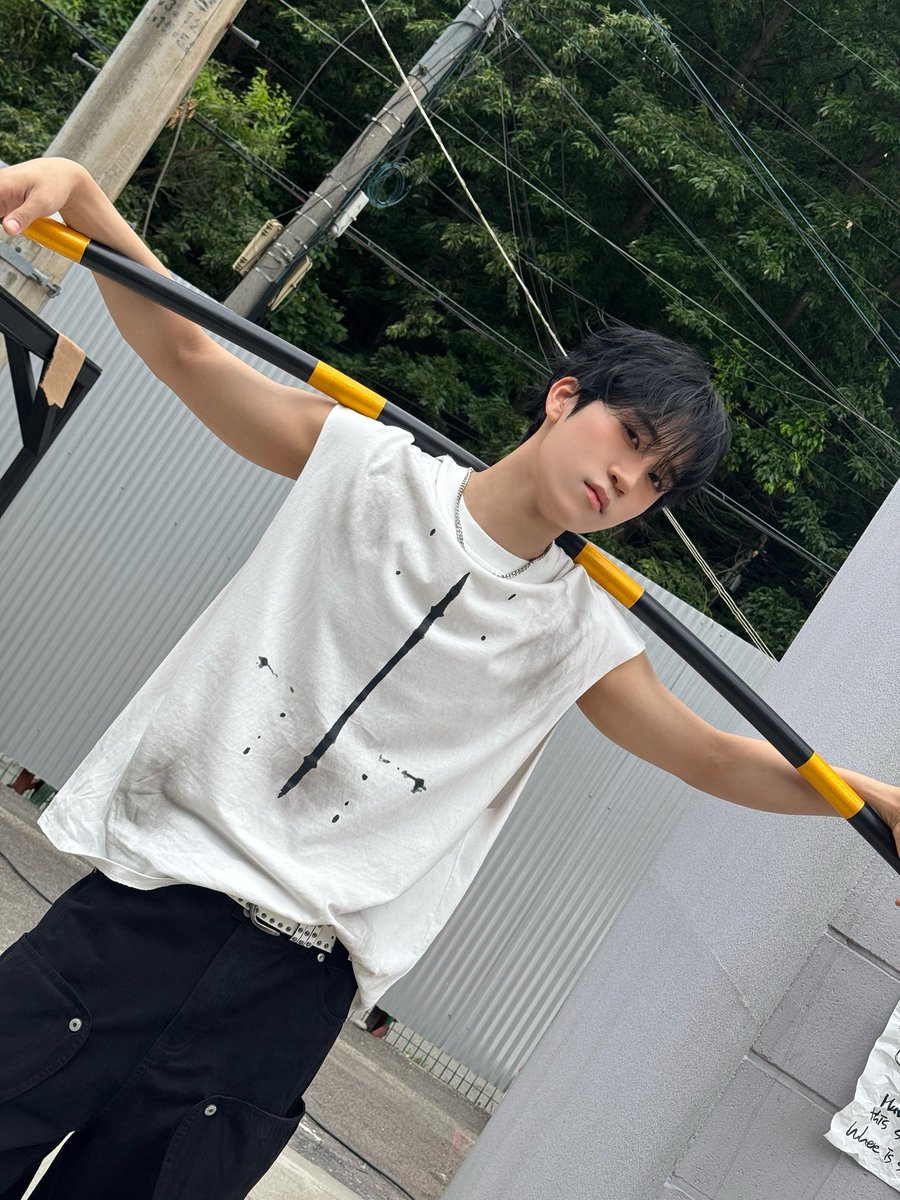 LUN8_members's tweet photo. [#준우]
막방 끝 ㅠㅠ

#루네이트 #LUN8 #🥹 https://t.co/qQ2qyT6MaR
