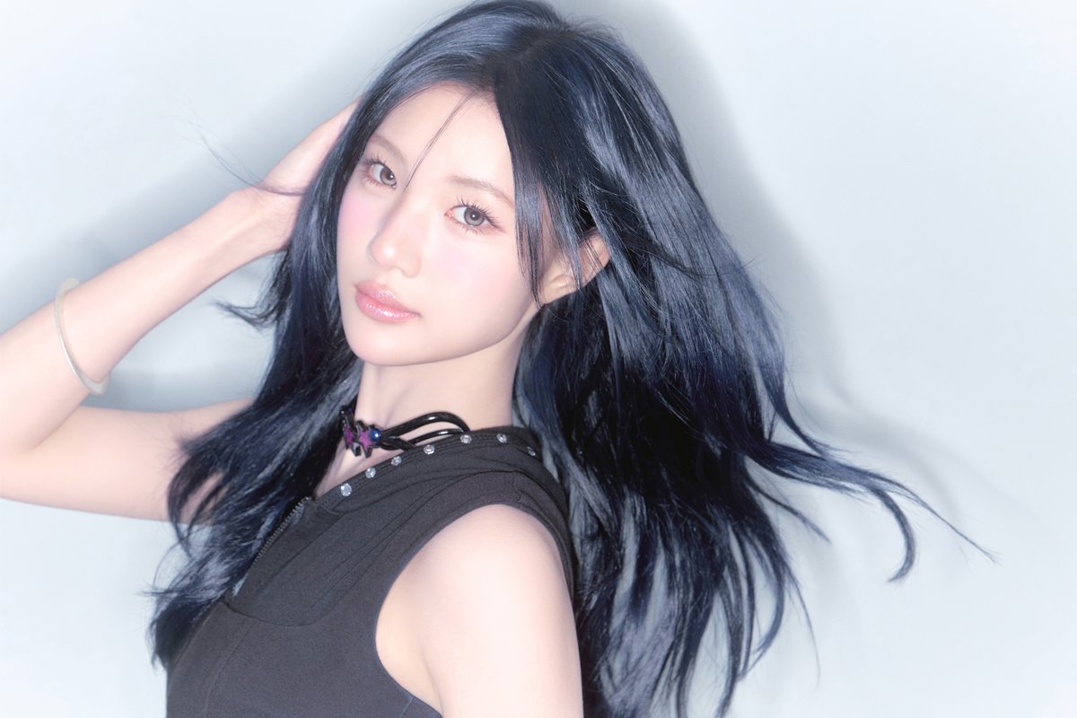 Hearts2Hearts's tweet photo. Teaser Image 01 : Sugar &amp; Spice #JUUN

Hearts2Hearts The 1st Japan Single
【ICONIC HEART】
➫ 2026.08.12 (KST/JST)

🪄https://t.co/ydIUKNrPPI
💿https://t.co/DUnpJu9oHC

#Hearts2Hearts #하츠투하츠 #H2H
#ICONICHEART #Hearts2Hearts_ICONICHEART https://t.co/d1MsCIVqRc