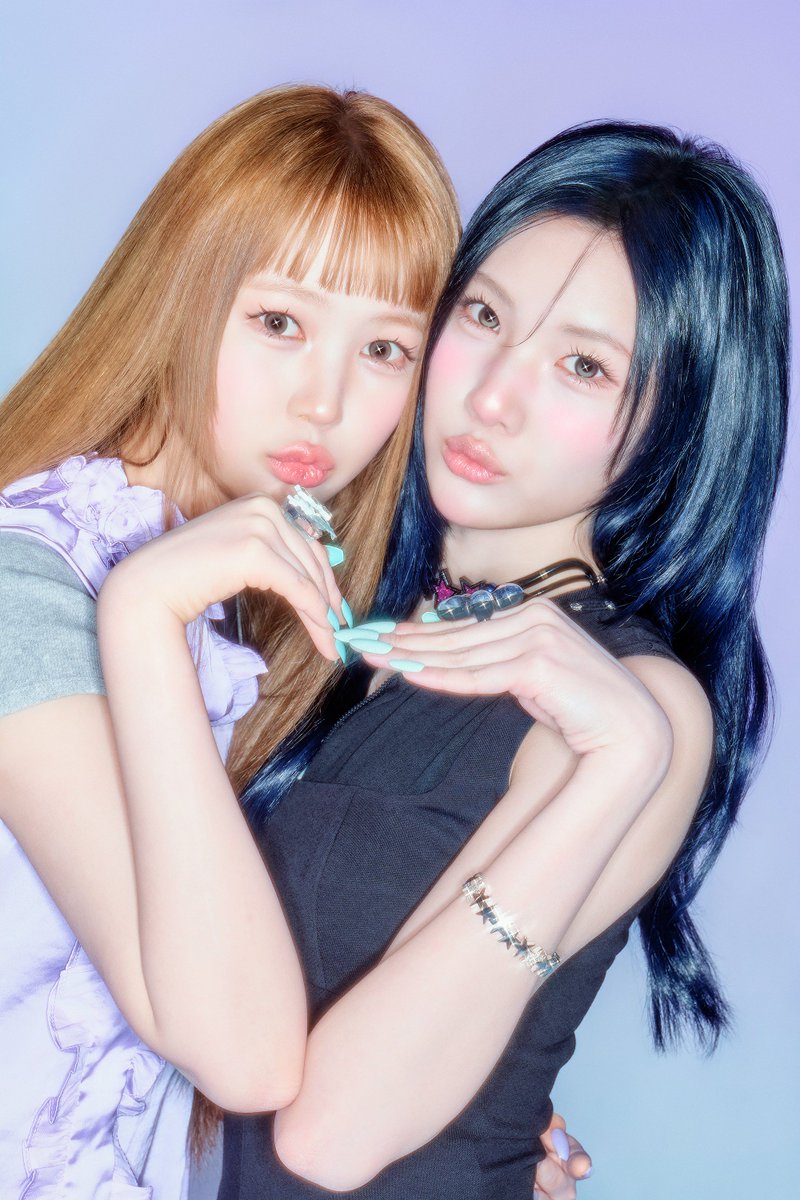 Hearts2Hearts's tweet photo. Teaser Image 01 : Sugar &amp; Spice

Hearts2Hearts The 1st Japan Single
【ICONIC HEART】
➫ 2026.08.12 (KST/JST)

🪄https://t.co/ydIUKNrPPI
💿https://t.co/DUnpJu9oHC

#Hearts2Hearts #하츠투하츠 #H2H
#ICONICHEART #Hearts2Hearts_ICONICHEART https://t.co/y6i420GEPq