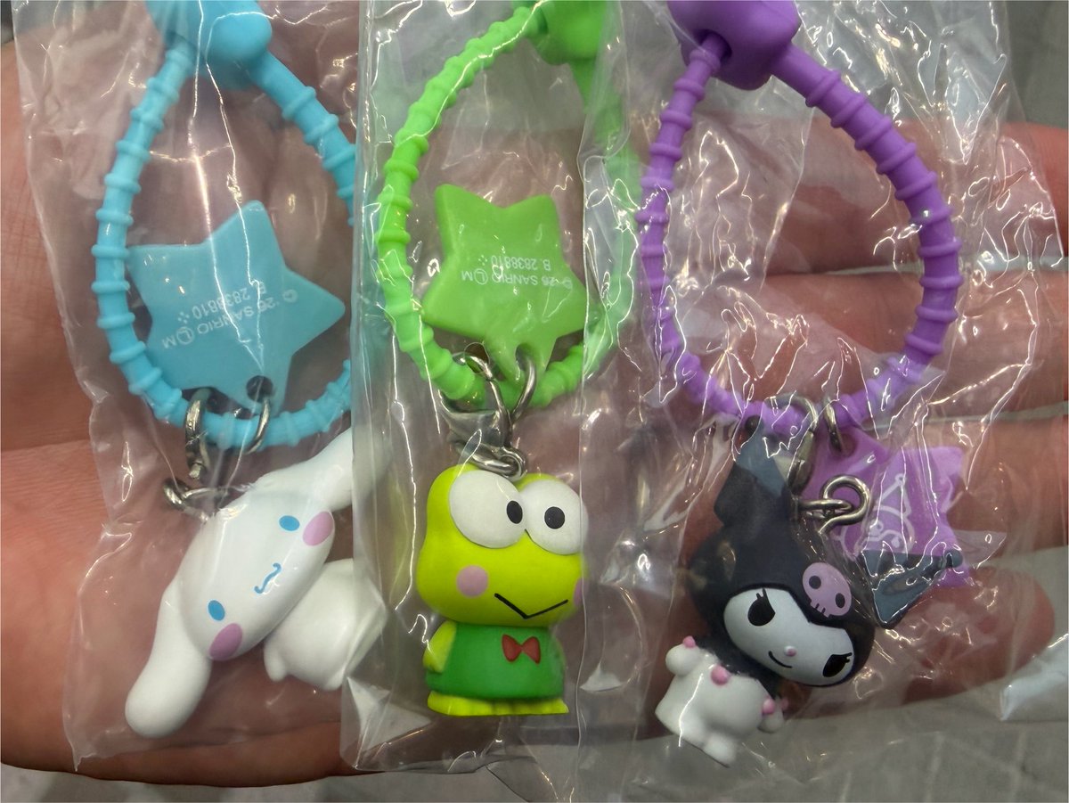 pom_53pq's tweet photo. 【交換】
サンリオ キャラクターズ ななほしカラフルマルチチャーム

【譲】シナモン、けろっぴ、クロミ
【求】マイメロ、キティ

都内〜横浜手渡し https://t.co/eQsQgn939s