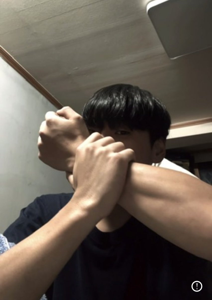 asdfg3268's tweet photo. 내가 얘랑 계급이 같다고? https://t.co/Byi8mOua7w