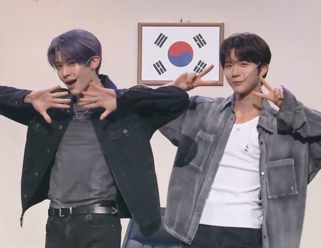 weduckchu's tweet photo. 동해물과 백두산이 마르고 닳도록.. https://t.co/FN1srp1Pyw
