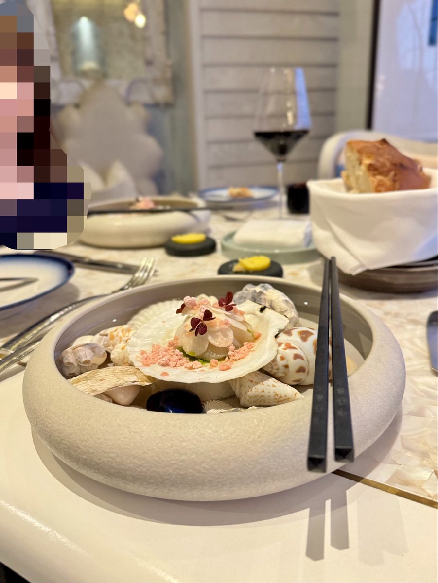 carib01550's tweet photo. 🇲🇾The St. Regis Langkawi

食事が素晴らしい😍😍😍

🍳朝食はL’Orangerie
過去イチ豪華で美味しい朝食！

🏖️ビーチにあるPantai Grill
砂浜で薪グリル料理を堪能

🍽️ディナーは水上レストランのKayuputi
サンセットの観ながらのロケーションは最高

#セントレジスランカウイ https://t.co/OMwtEvVHjU