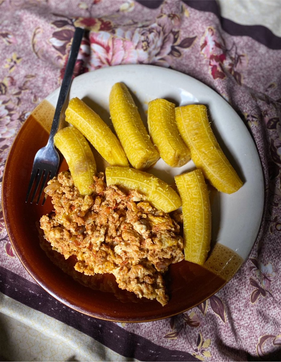 Karalidahir's tweet photo. Maalintaydu waxay ku bilaabataa quraac fiican

#QuraacMacaan #SomaliBreakfast #SomaliFoodCulture https://t.co/KX2l6Nnt0X