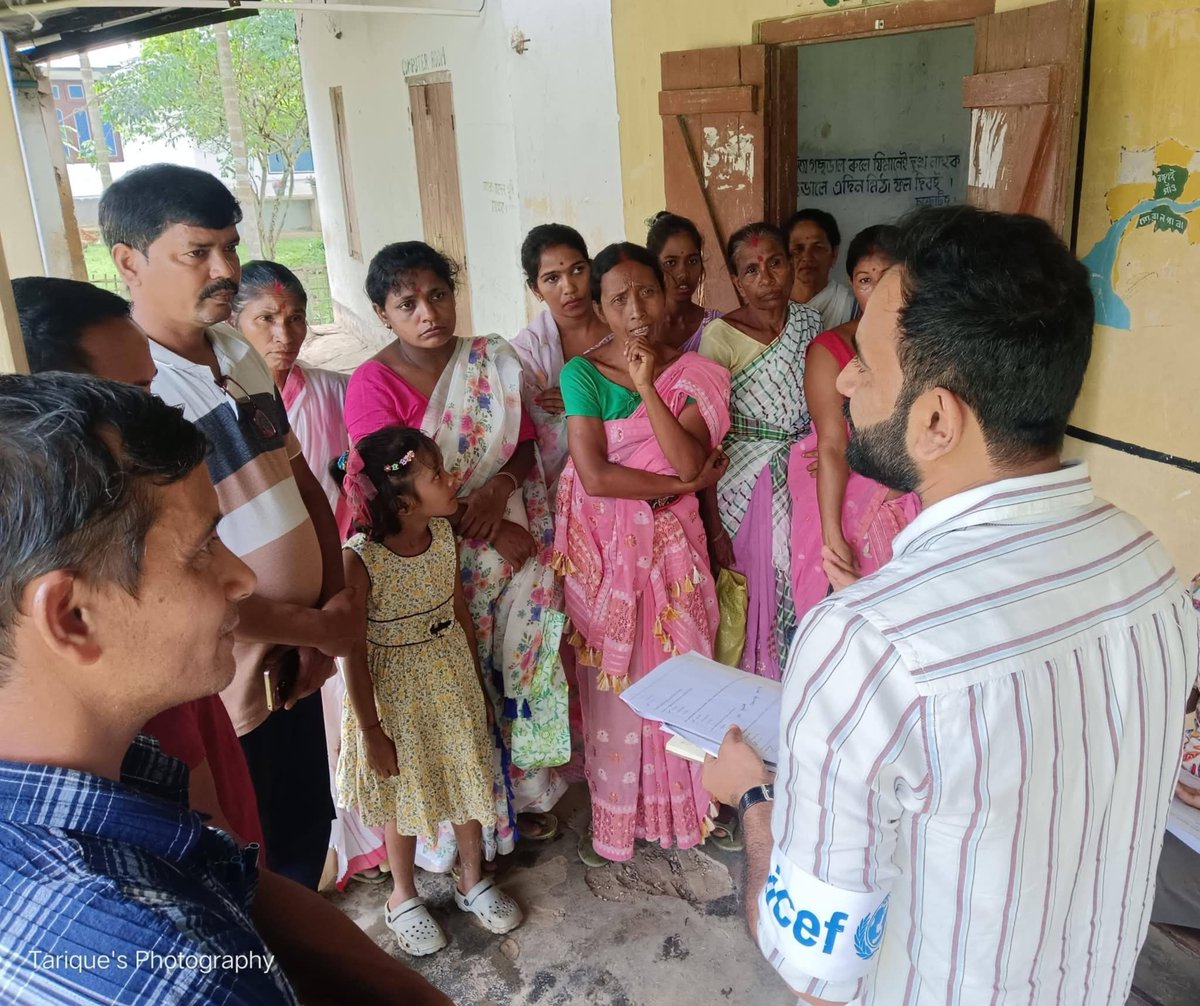 UNICEFIndia's tweet photo. In a relief camp, a breastfeeding mother needs a private, safe corner and enough to eat. In emergency conditions breastfeeding is the safest food a baby can get.

UNICEF India is supporting frontline workers in the affected districts to protect and support breastfeeding as anganwadi services resume. 

#AssamFloodResponse #WorldBreastfeedingWeek