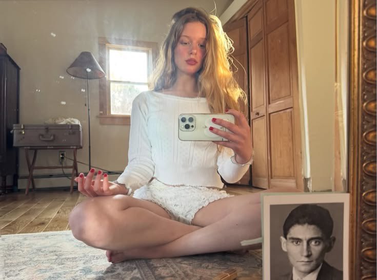 nycysl's tweet photo. lately life is depression by night and swimming pool by morning, peach body wash, avocado toast, homemade lasagna, hating kombucha, watching shitty movies in order to expand my taste, trying to get out of my reading slump and failing miserably, giving up and regaining hope https://t.co/tKMKByEq1O
