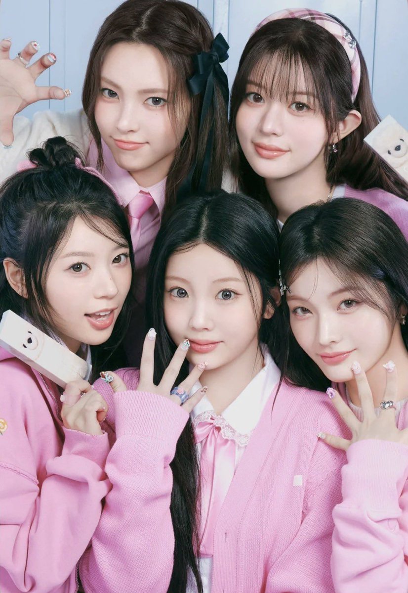 twicepopbase's tweet photo. ILLIT mentioned TWICE as one of the artists they looked up to while growing up, sharing that they hope to set the same example and become a source of inspiration for young K-pop fans.

“I remember growing up, I really respected and admired K-pop artists. I remember receiving a lot of positive energy from them, and that’s how I came to have this dream of becoming an idol.”