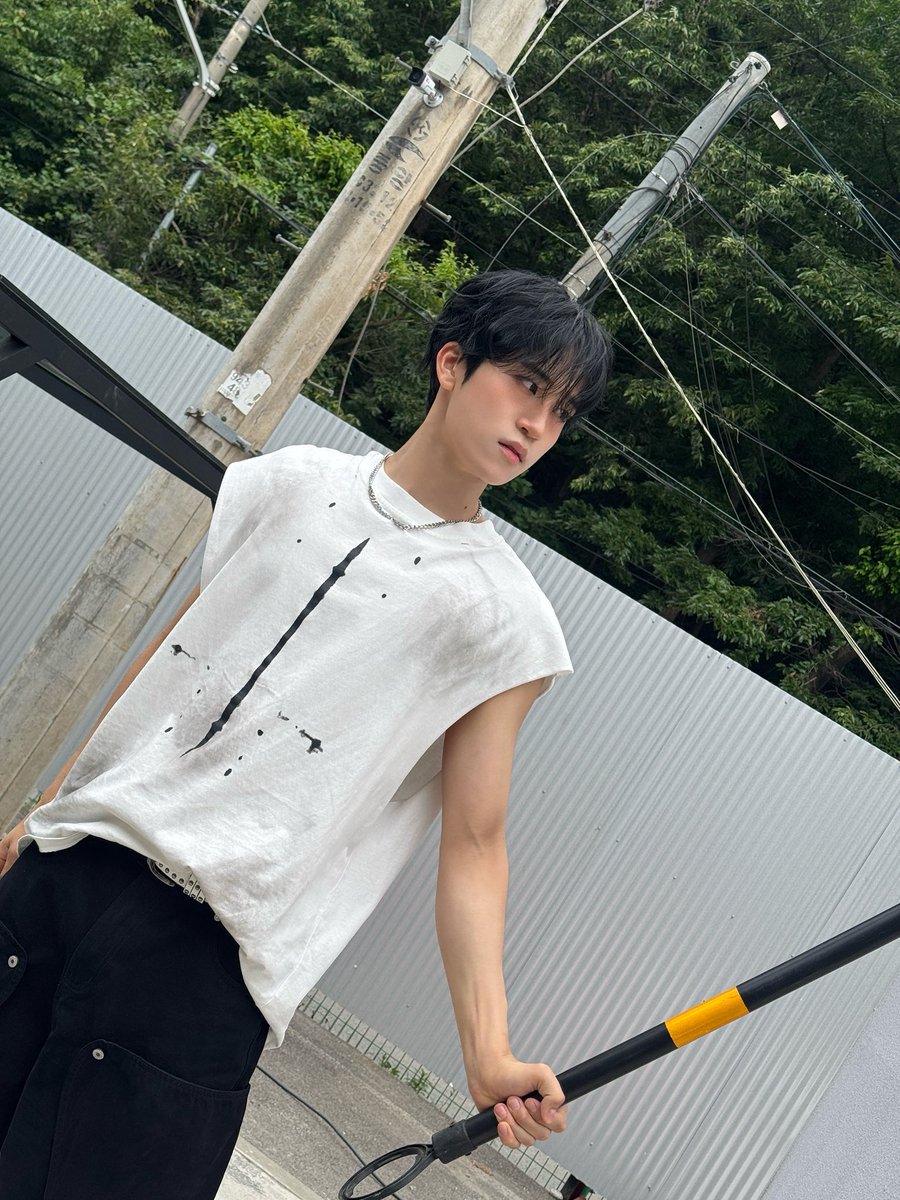 LUN8_Fr's tweet photo. #X 05.08.26

[#JunWoo]

« Dernier broadcast fini ㅠㅠ »

✨ N’oubliez pas de réagir à la publication d’origine ✨

#LUN8 #루네이트 #준우 #🥹 https://t.co/4xoxvN1uxq