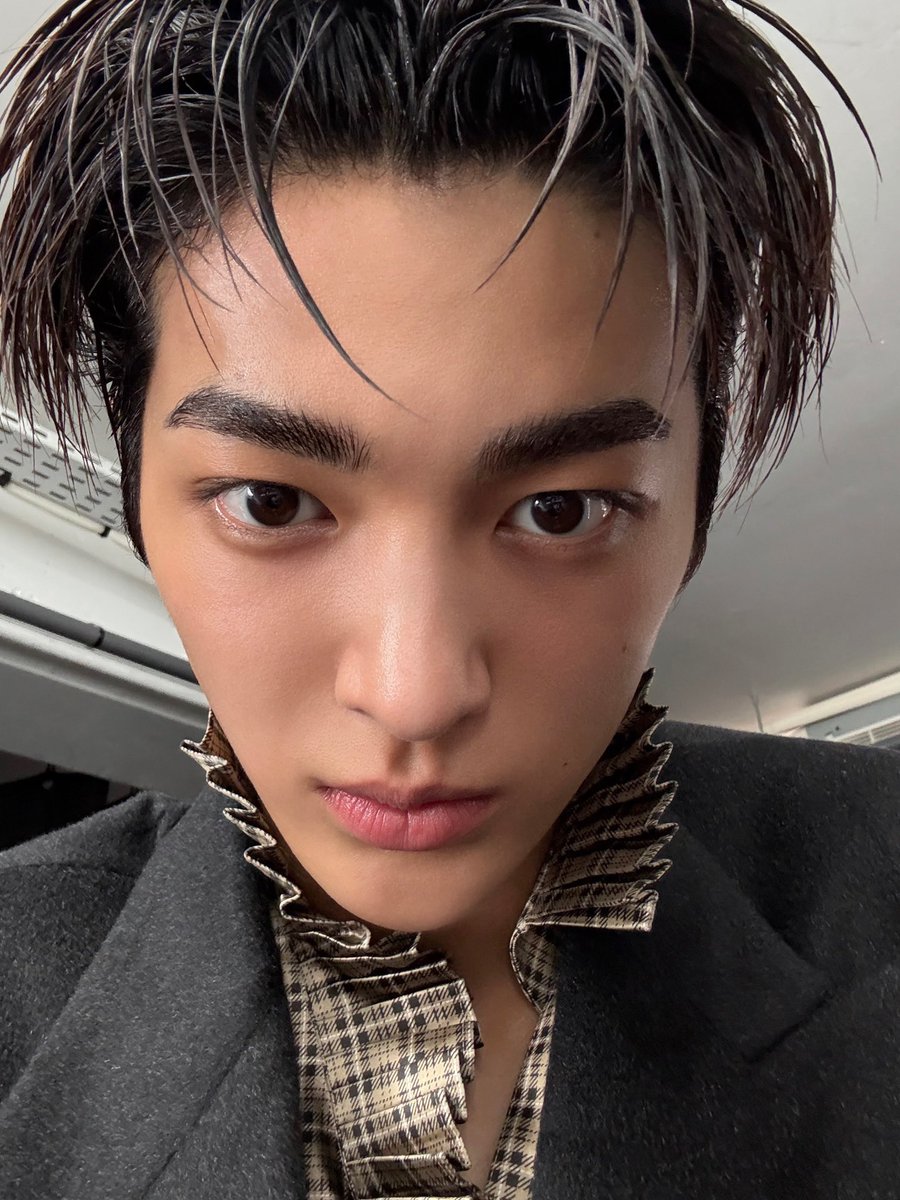 scthoe's tweet photo. ini statement aku yang paling baddie! https://t.co/U2MesI38a3