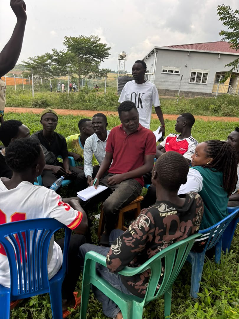 NatureTalk_A's tweet photo. During our Saturday #CommunalFoodEvent, community members shared knowledge on #foodpreservation, passing down practices that kept our ancestors food-secure long before modern methods. Practices that can still guide sustainable communities today. Thanks #UMIFund for the support. https://t.co/IVRX5tXNbs