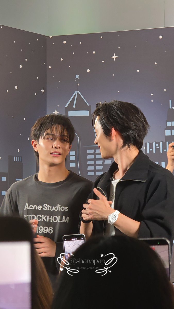 shanapap's tweet photo. หัวใจผมแตกดังปุ๋งเลยฮะมุง ✨️❣️
#williamest #วิลเลี่ยมเอส https://t.co/FrFMMNnRkQ