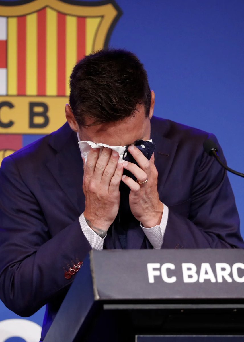 PolymarketSport's tweet photo. 🚨FACT: Barcelona officially announced that Lionel Messi would not continue at the club 5 years ago today, on August 5th, 2021 https://t.co/DDIzTjqAI3