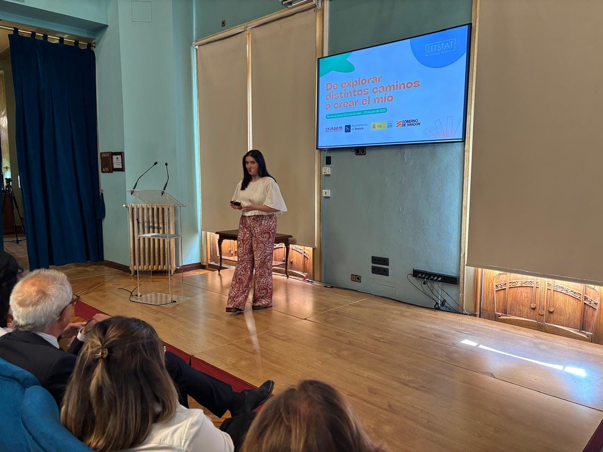 LeticiaStat's tweet photo. El pasado 29 de julio tuve el placer de participar como ponente en la clausura del Programa “Aprende, Emprende y Crea”🚀📈🫱🏼‍🫲🏻

Fue un privilegio compartir con los asistentes mi trayectoria como fundadora de LETSTAT. ¡Muchas gracias al Ayuntamiento de Huesca por la invitación! https://t.co/1bZHivzYTY