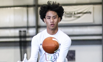 sixstarfootball's tweet photo. Preseason Prospect Preview:  Kansas 2029 Prospects raising profile

📈Six Star Football takes a look at several prospects making noise🔥

STORY▶️https://t.co/AvrP9xbl1h

@K_Bouaravong @ZyBurt2029 @chasecain_
@Adonisdun @Zavian_Rod1 @Brax_stro34
@blakethomas23_ @WesWilliams2029 https://t.co/LNvBL3Dl8f