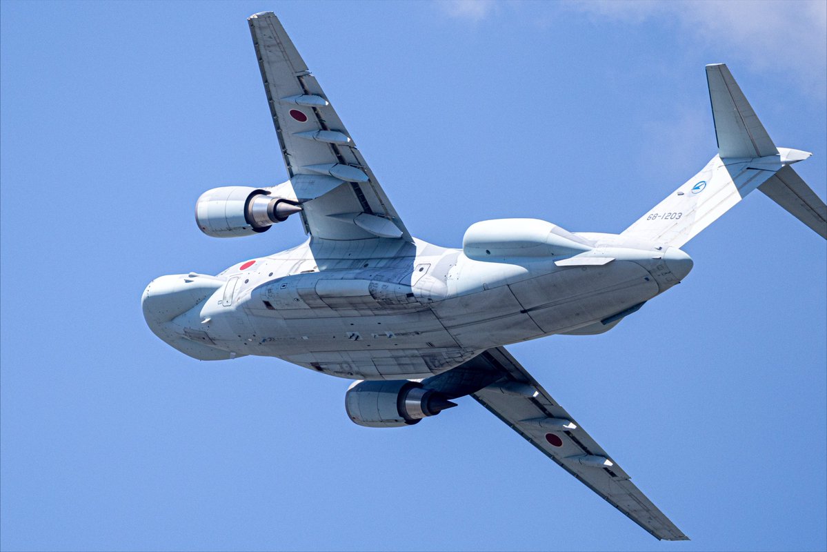 mik_photolog's tweet photo. 2026年8月5日（水）岐阜基地 XEC-2 飛行試験?
午後に上がったXEC-2（スタンドオフ電子戦機）。大きなレドームと側面の突起が印象的な異形のシルエット。人生初カモノハシ！C-2と印象が全然異なり面白い機体でした！
#岐阜基地 #飛行開発実験団 #XEC2 https://t.co/qZrXjC5c1M
