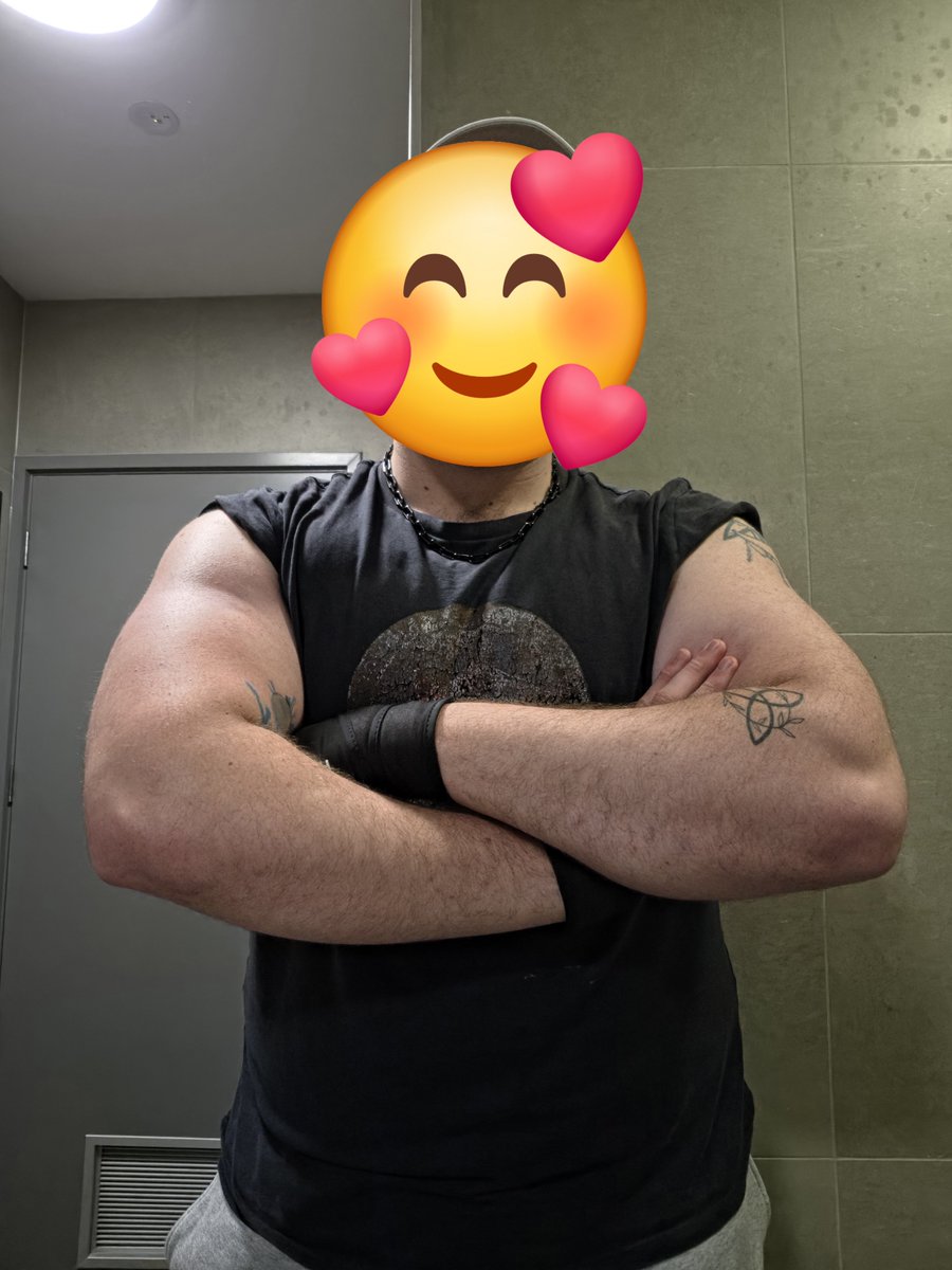 GayMerNz2022's tweet photo. Fuck it, I need some ass and attention 

#gay #nz #nzgay #gaynz #horny #cock https://t.co/BbguigKjS0