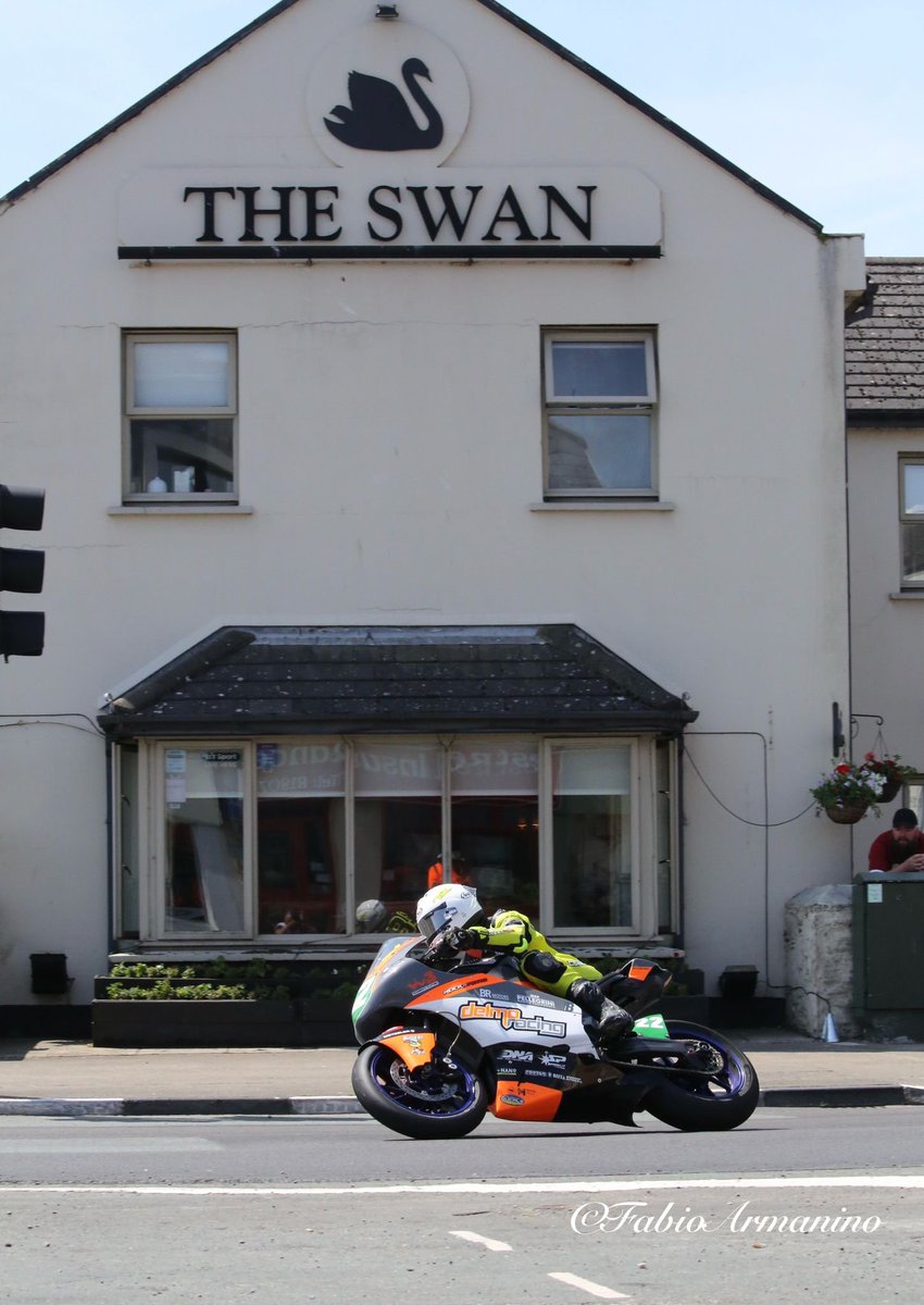 FCuringa's tweet photo. Postcard from.... Ramsey 🇮🇲 #tt26 #isleofman #foto by Fabio Armanino https://t.co/x569US262F