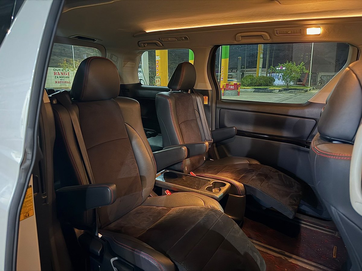 kixe_magari's tweet photo. TOYOTA VELLFIRE 
Year: 2013
Fuel: Petrol
Engine: 2360cc
Mileage: 60,000kms

Price: 29,800,000/-
Call 0786510837
PAMOJA NA USAJILI https://t.co/1UAhDZ2zVj