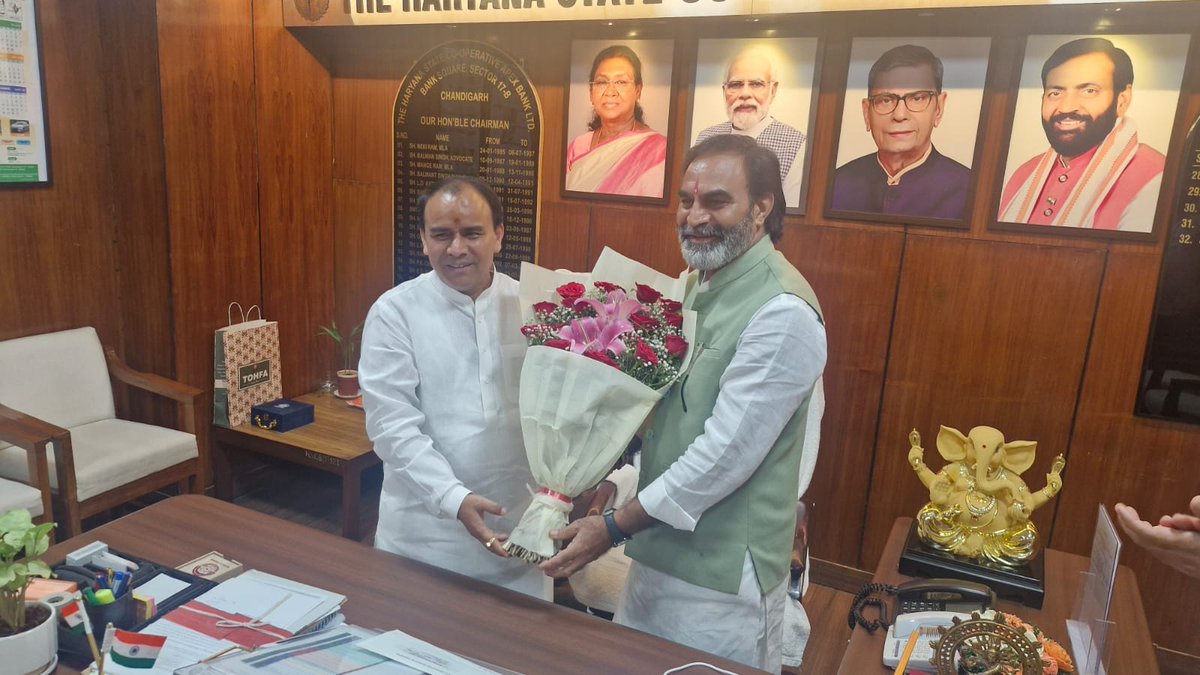 harcobank's tweet photo. It was an honour to welcome Dr. Dhan Singh Rawat, Hon'ble Cabinet Minister for Co-operation, Basic Education, Secondary Education, Sanskrit Education, Higher Education &amp; Technical Education, Government of Uttarakhand, to HARCO Bank Headquarters in Chandigarh today. https://t.co/pj9Xh5XZI8