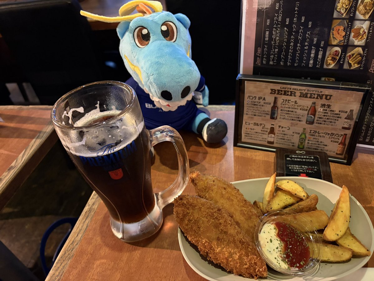 yukie428's tweet photo. ゴンちゃんにお供えしてるみたいになっちゃった https://t.co/3BPNFGvxkY