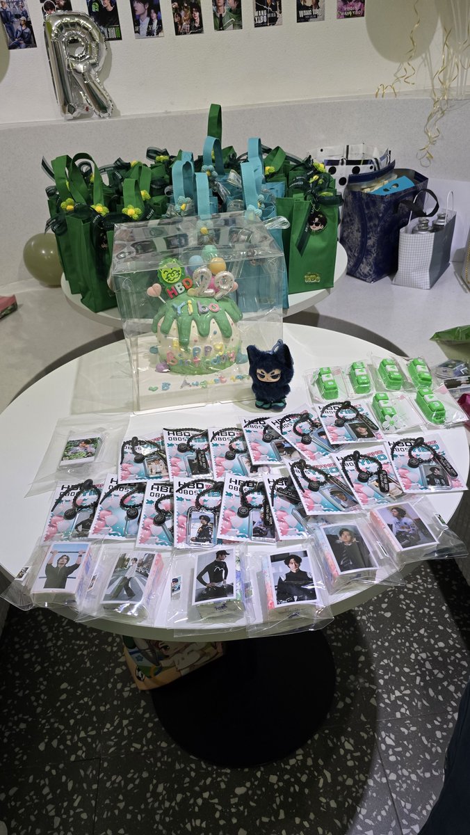 nida594's tweet photo. มีของซับรัย 1 ชิ้น
#WYB85MiniArea_YIBO https://t.co/oJiJVW9sKk