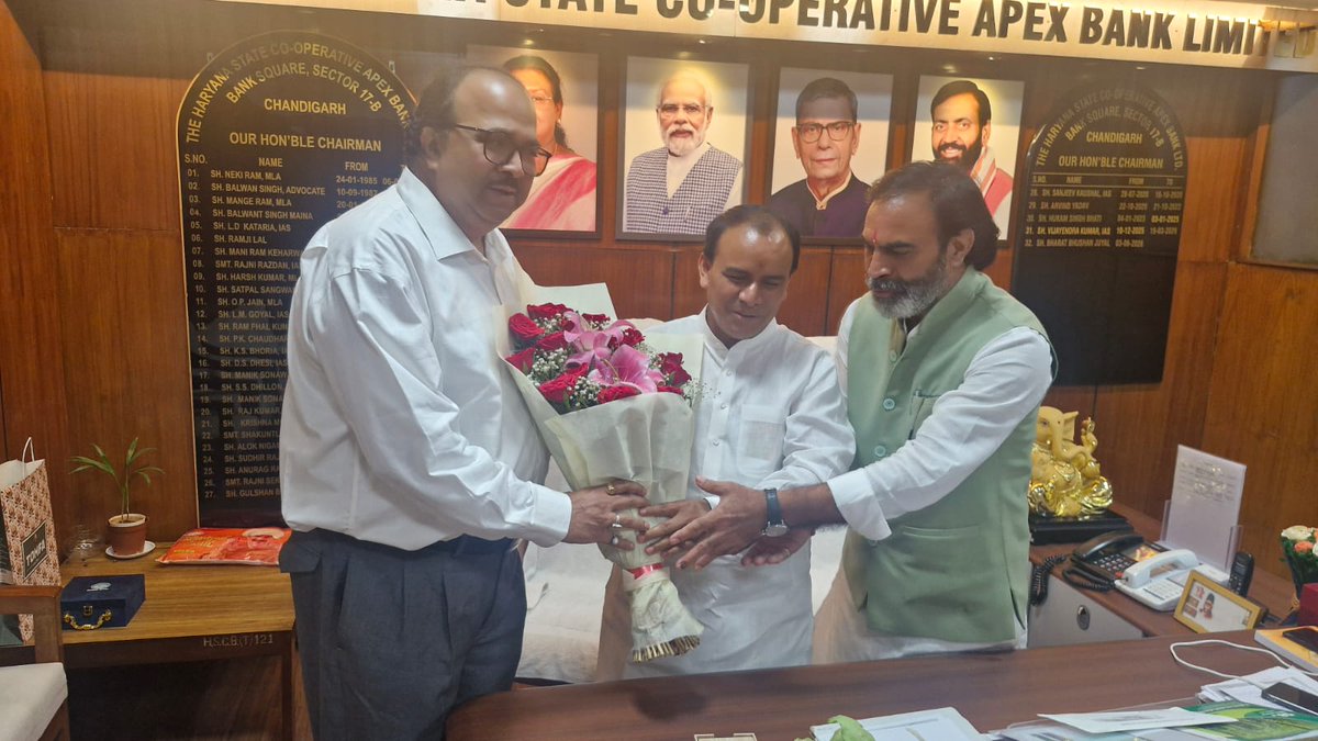 harcobank's tweet photo. It was an honour to welcome Dr. Dhan Singh Rawat, Hon'ble Cabinet Minister for Co-operation, Basic Education, Secondary Education, Sanskrit Education, Higher Education &amp; Technical Education, Government of Uttarakhand, to HARCO Bank Headquarters in Chandigarh today. https://t.co/pj9Xh5XZI8