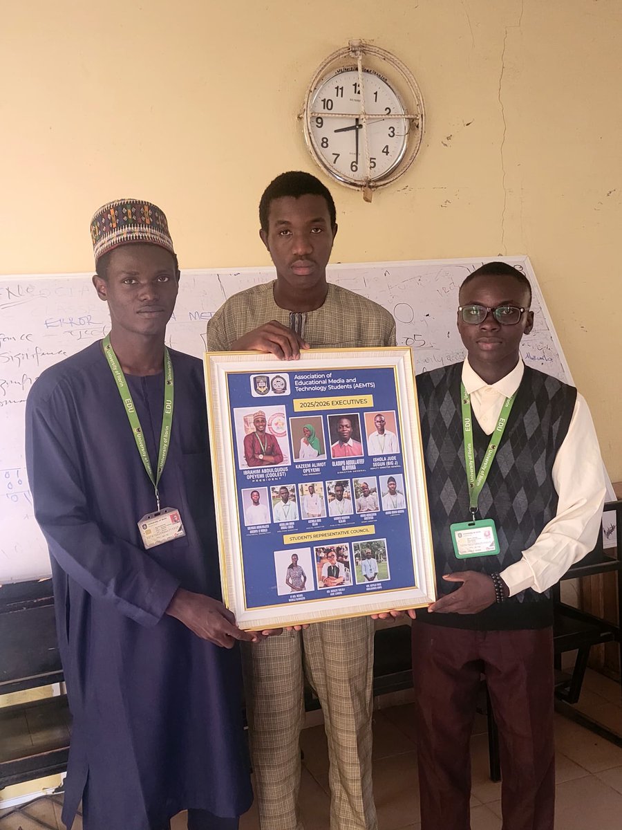 golden_tech1's tweet photo. A NEW CHAPTER OF SERVICE ✊🏽

On Monday, I was honoured to be inaugurated as the 13th Director General of the Association of Educational Media and Technology Students (AEMTS).

The occasion was made even more special as I received two certificates of recognition. https://t.co/BxBfbe9LjC