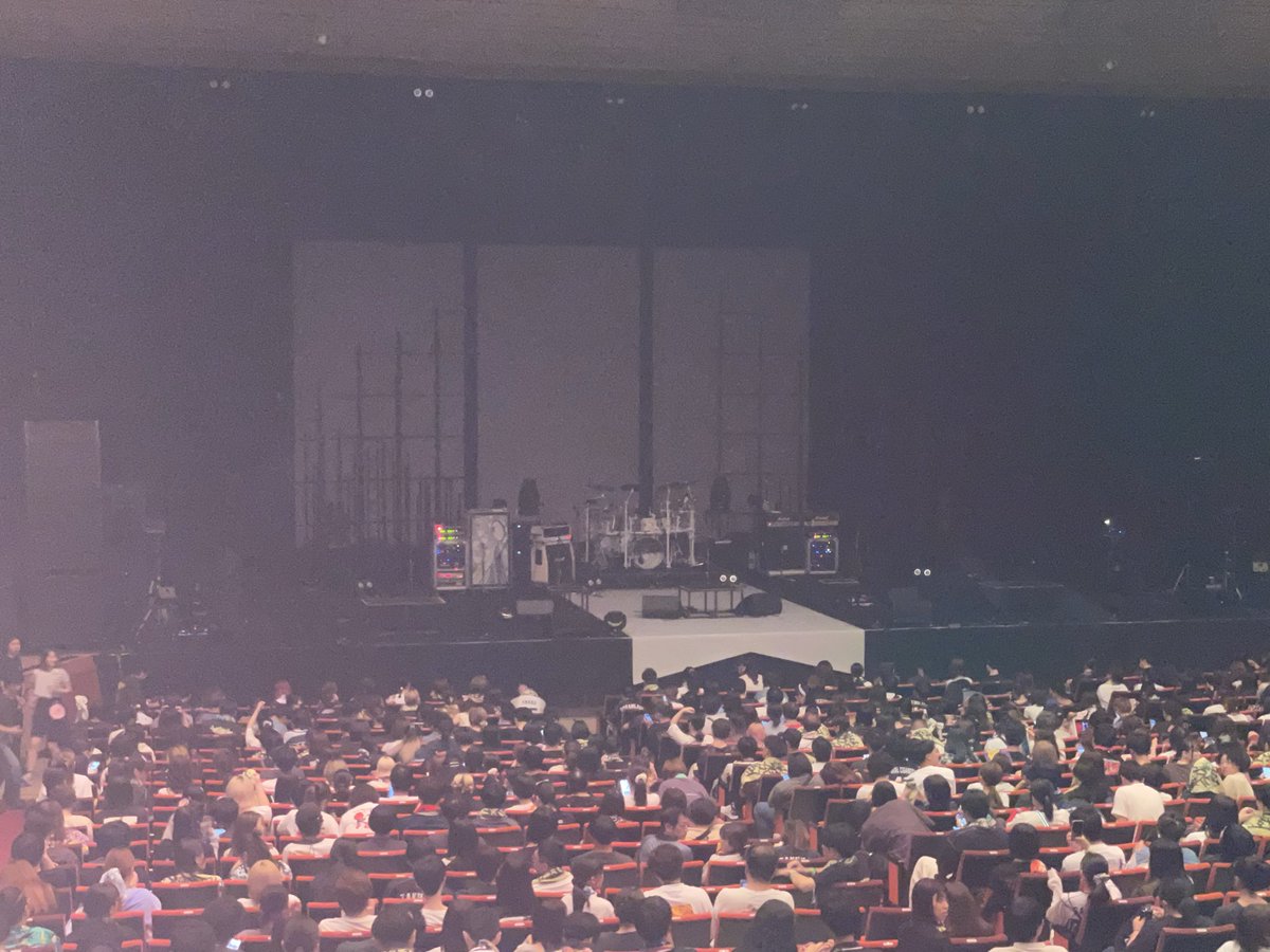 93doichan's tweet photo. 今日はここから！！
楽しむぞ👁️‍🗨️🎸🥁
#THEORALCIGARETTES 
#オーラル
#オーラル_HSH https://t.co/6HqXsRyUPA