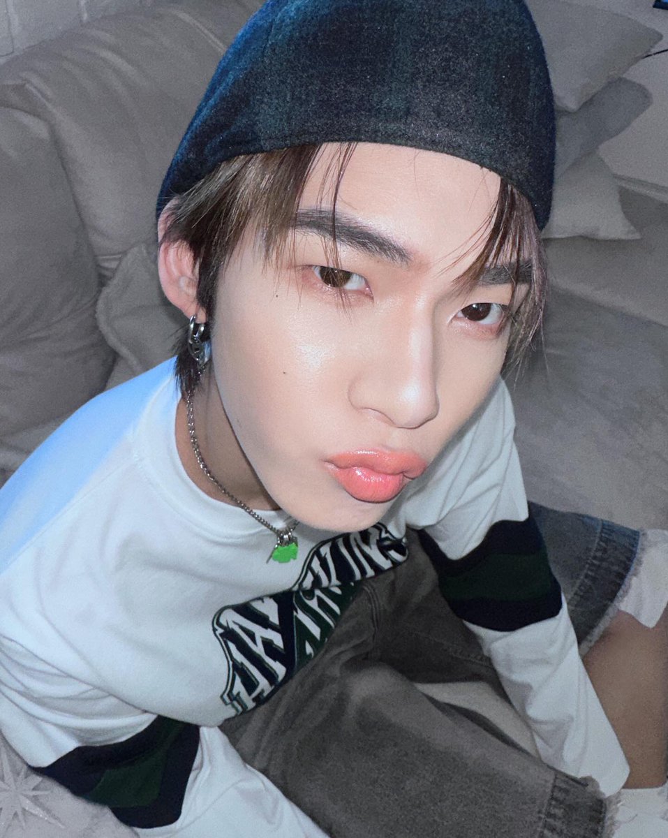 Toeyikx's tweet photo. TEETEE  ૮₍ᐢ•̀⤙•́ᐢ₎ა 🐶ྀི🎧🍀 https://t.co/wHw6cRtIwn