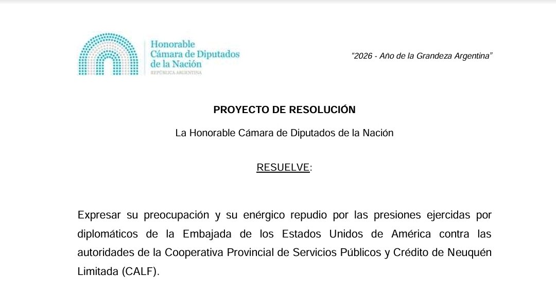 andreslerner90's tweet photo. 🚨Crece el escándalo por los aprietes de Estados Unidos. Ingresó a la Cámara de Diputados un proyecto para repudiar su accionar. 

🔥La embajada respondió a la publicación de @SeVieneAR en Clarín

💣De 13 a 15 muchas novedades sobre esta historia ACÁ 👇

https://t.co/Gt0kVUzwXN https://t.co/j01o8GXXyu