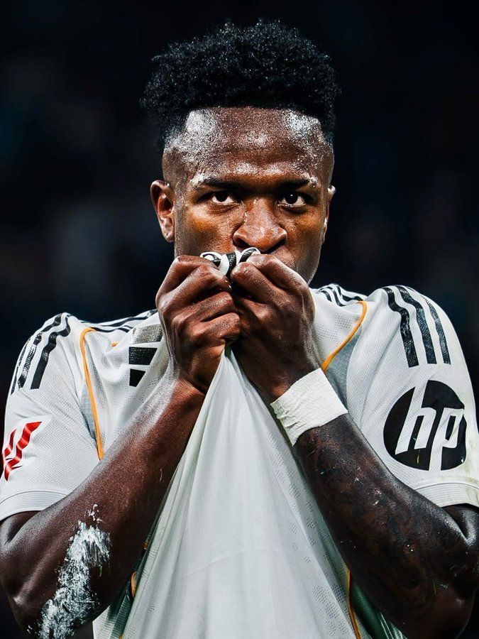 DanikRM_'s tweet photo. Realmente hay madridistas que están deseando de que este tío no renueve. No lo entiendo. https://t.co/NrI5QnTxUG