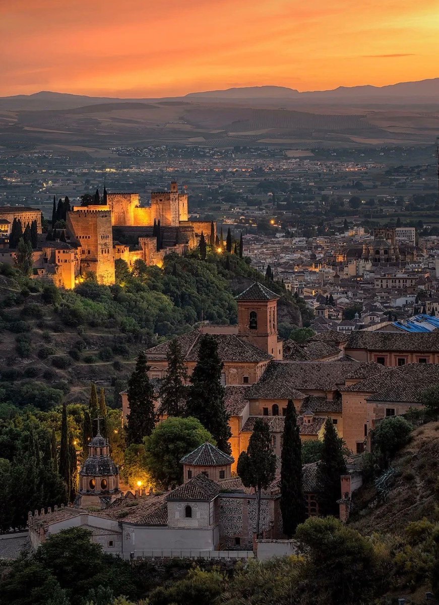 W0rld2026's tweet photo. Granada, Spain 🇪🇸 https://t.co/BYyF0EjpiD