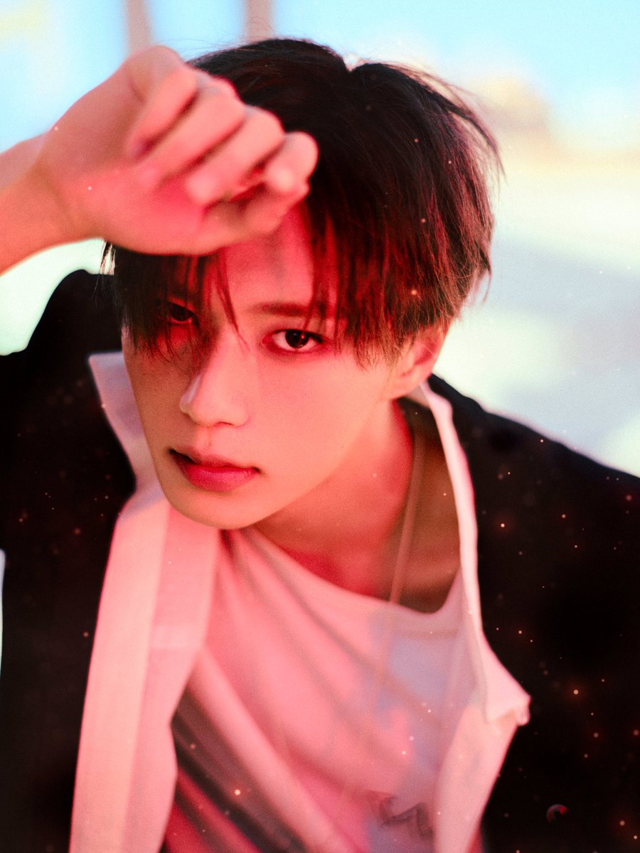 Berrystvss's tweet photo. 준서 꼴쳐보는거 ㅈㄴ 잘해 https://t.co/yH8lrkpVWX
